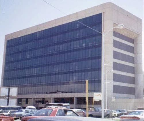 Het Alfred P. Murrah Federal Building voor de bomaanslag