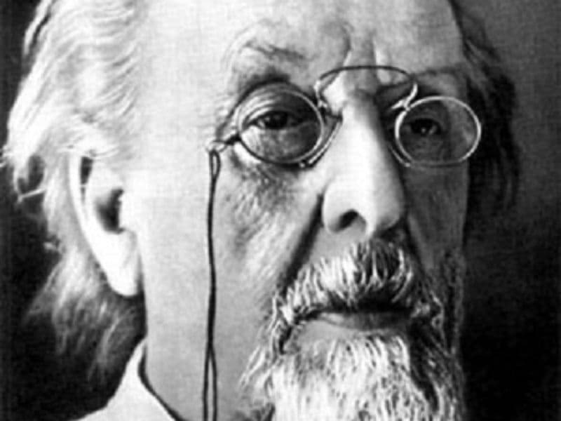 Konstantin Tsiolkovsky (1857 - 1935)