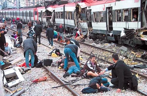 Ravage na de bomaanslag in Madrid 11 maart 2004