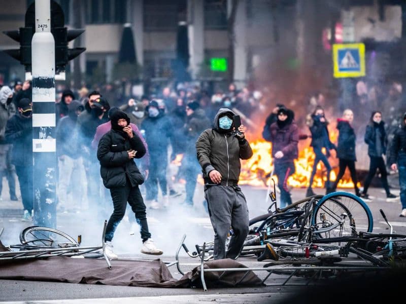 Avondklokrellen Rotterdam