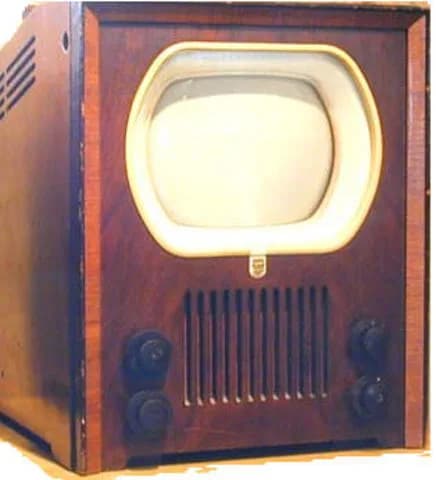 Het eerste commerciële TV-toestel van Philips (1949)
