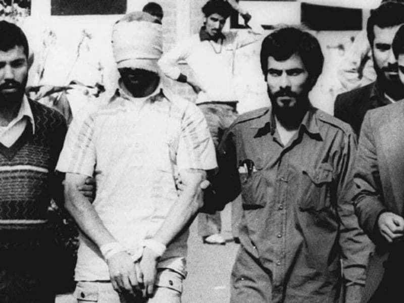 1981: Teheran laat Amerikaanse gijzelaars na 444 dagen vrij